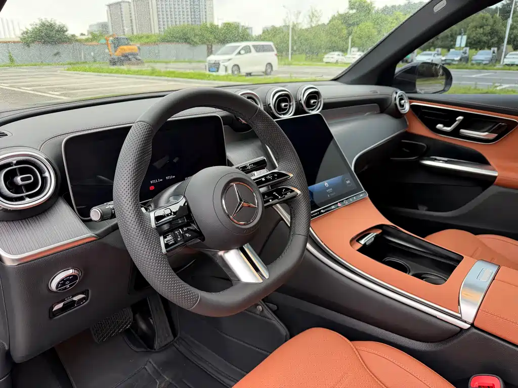 Mercedes-Benz GLC 2025 GLC 260 L 4MATIC Luxury