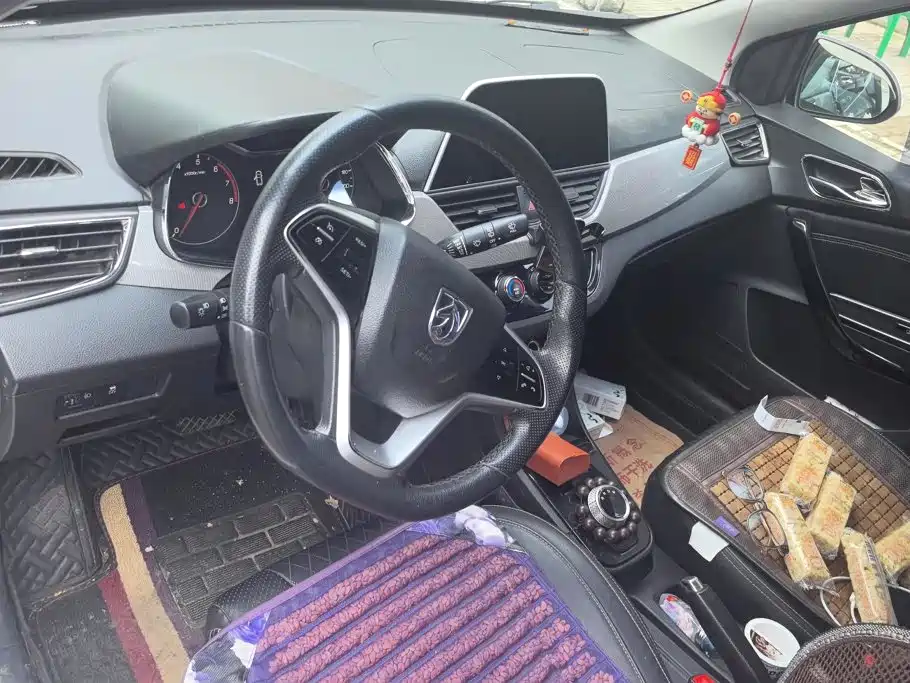 Baojun 310W — миниатюра 12