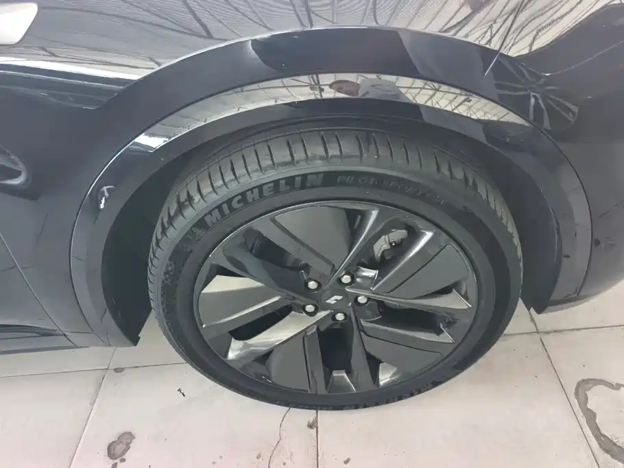 Li Auto Li L9 — миниатюра 6