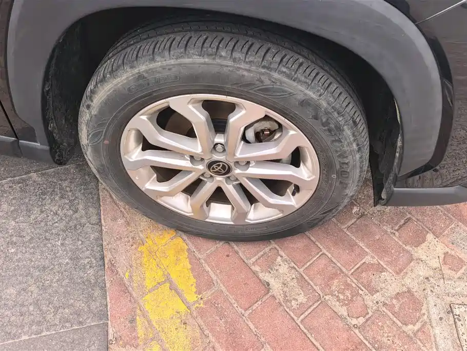 Toyota Frontlander 2024 2.0L Lead