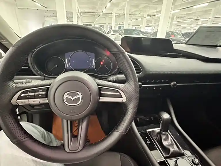Mazda 3 Axela — миниатюра 9