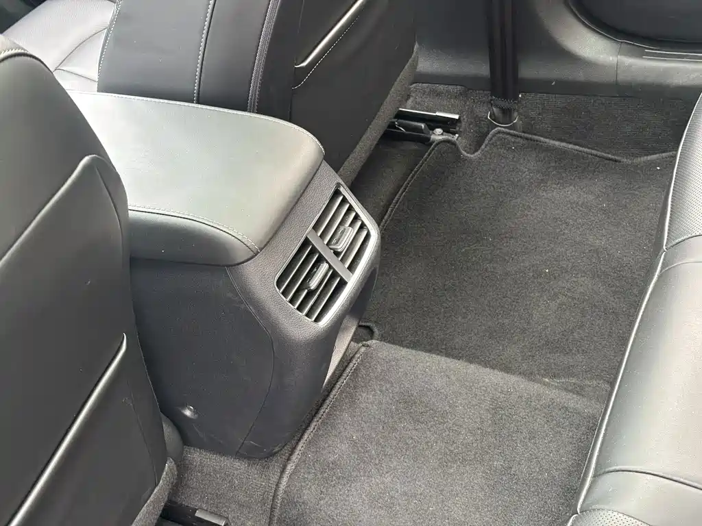 Hyundai Sonata — миниатюра 17