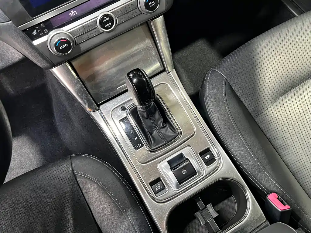 SUBARU OUTBACK