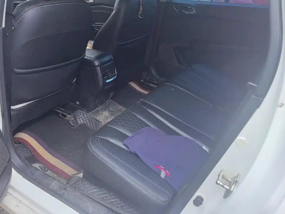 Baojun 310W — миниатюра 11