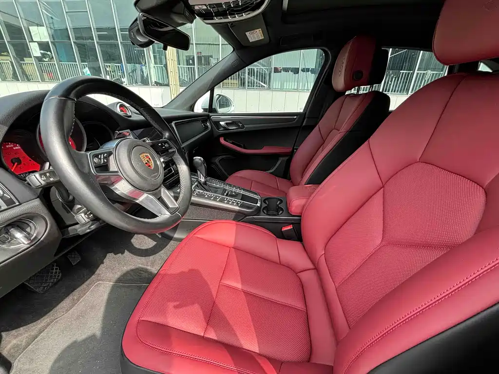 Porsche Macan — миниатюра 4