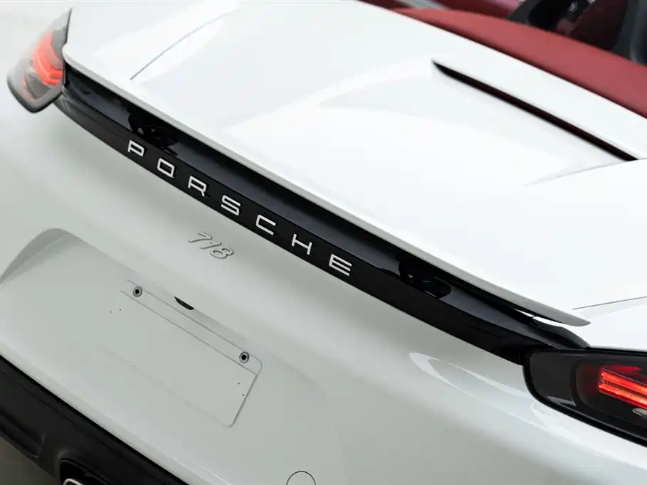 Porsche 718 2016 Boxster 2.0T