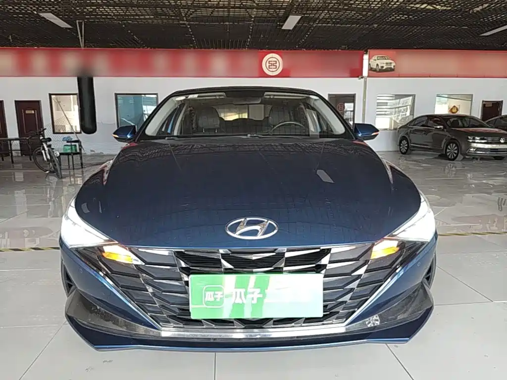 Hyundai Elantra — миниатюра 3
