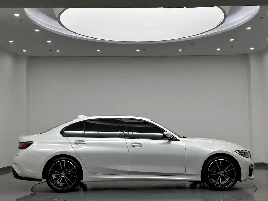BMW 3 Series — миниатюра 2