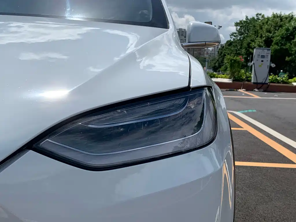 Tesla Model X 2016 Model X 90D