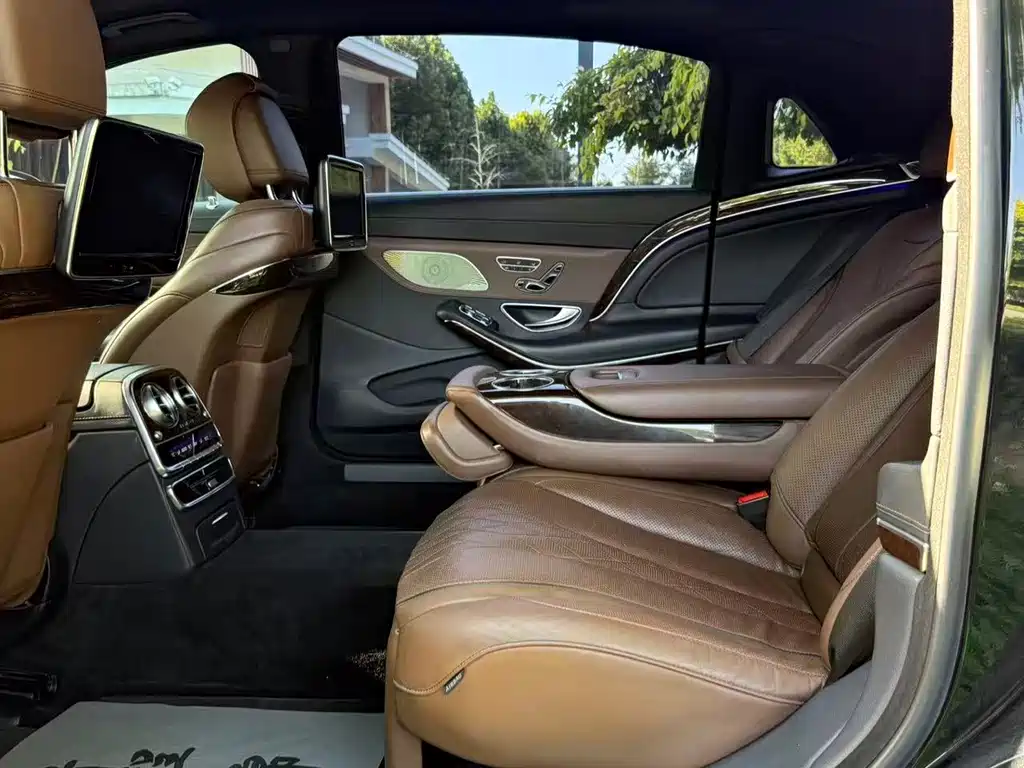 Mercedes-Benz S-Class — миниатюра 6