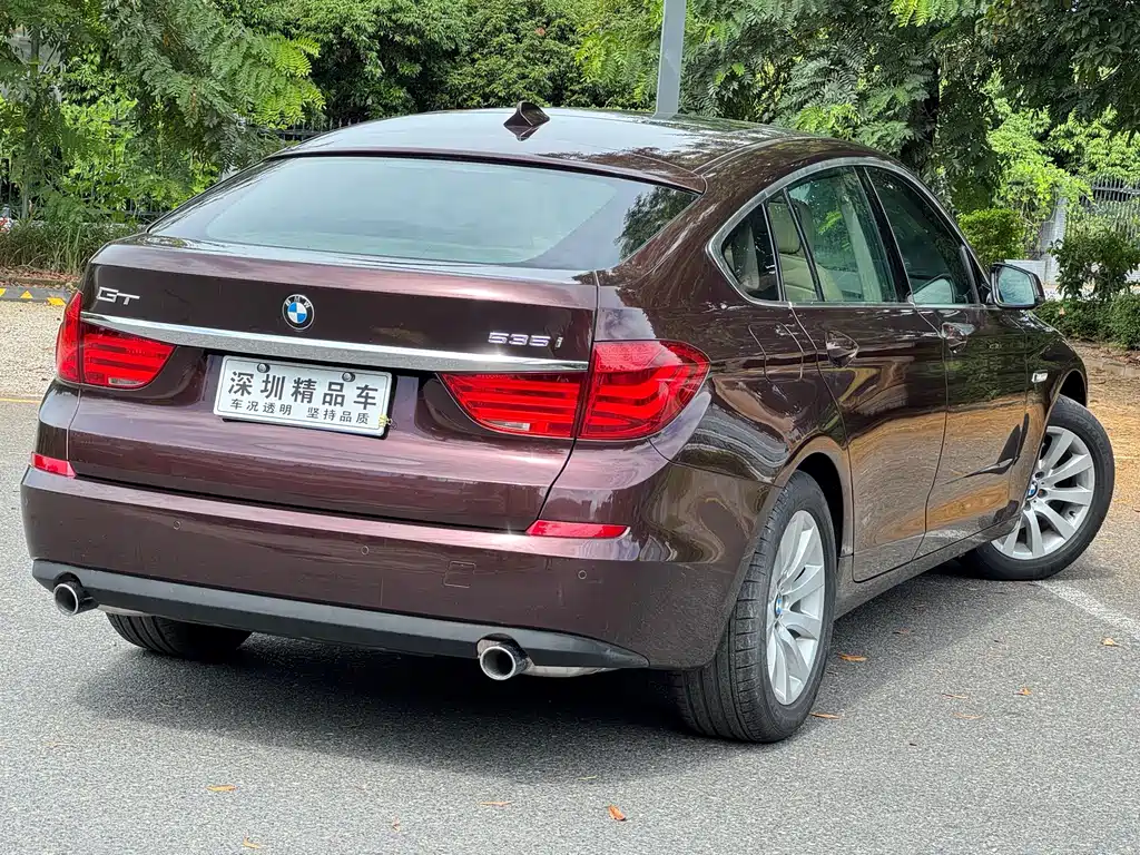 BMW 5 Series — миниатюра 6