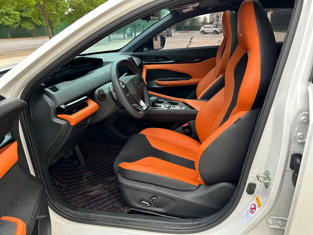 Changan UNI-V 2023 2.0T