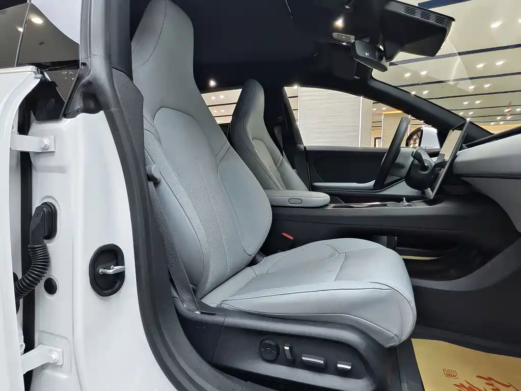 NIO ET5T — миниатюра 12