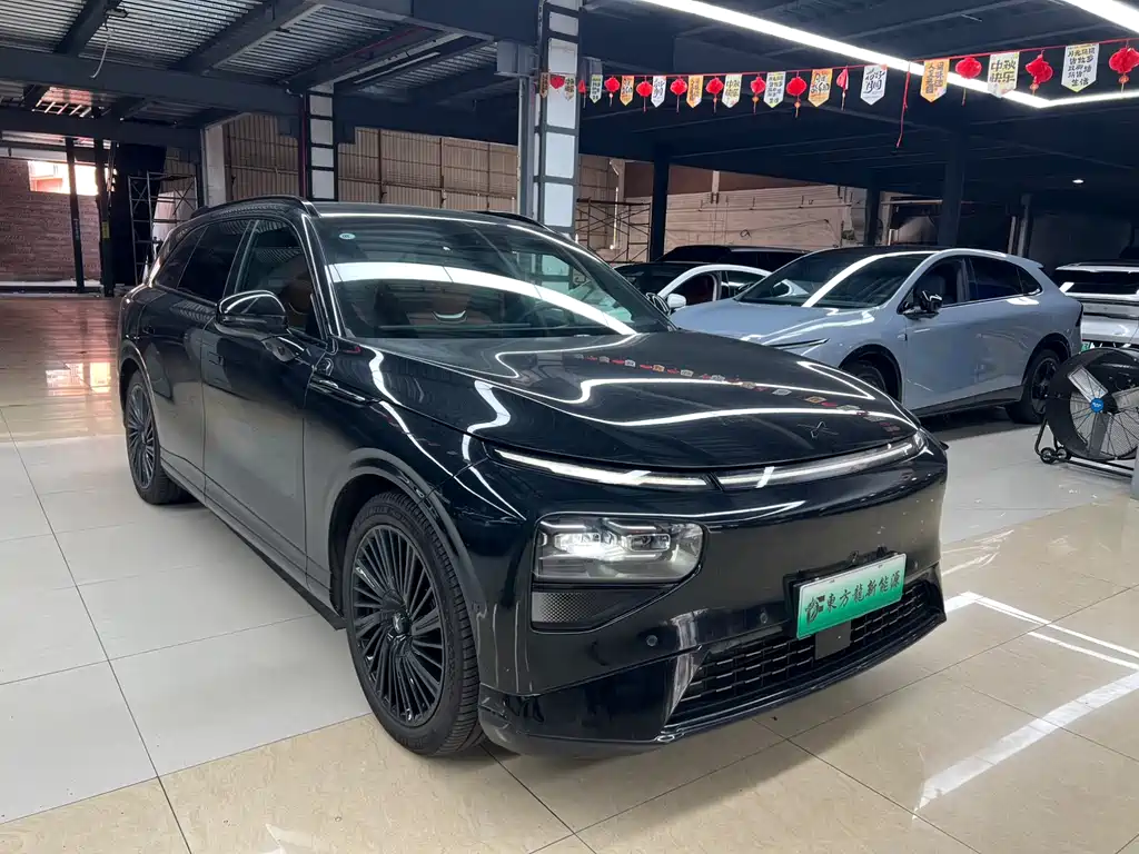 XPeng G9 — миниатюра 3