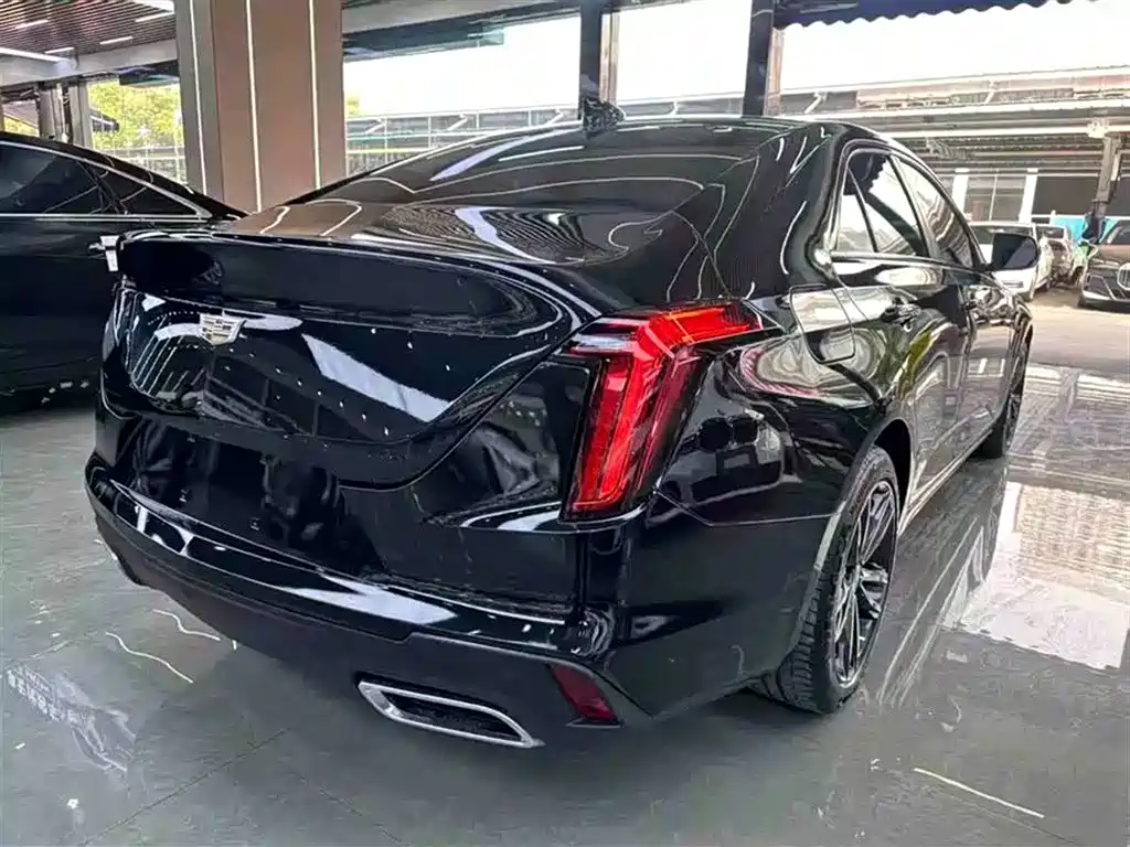 Cadillac CT4 2020 28T Fashion