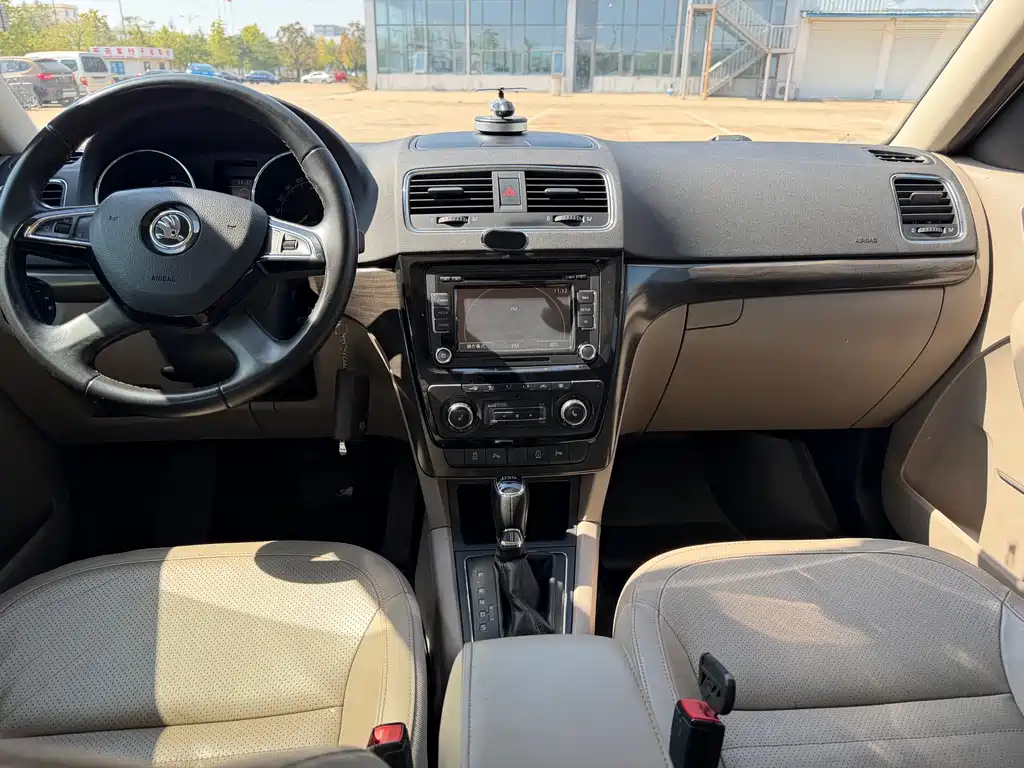 Skoda Yeti — миниатюра 8