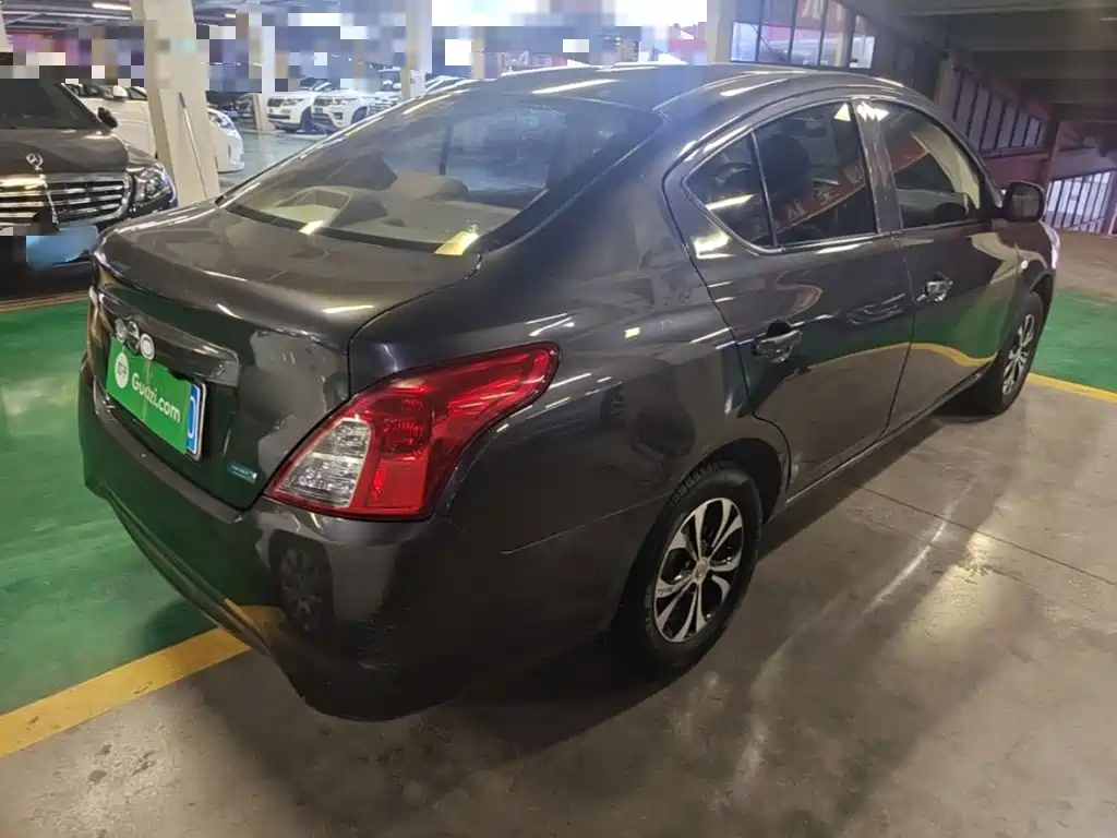 Nissan Sunny — миниатюра 7