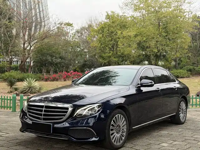 MERCEDES-BENZ E CLASS