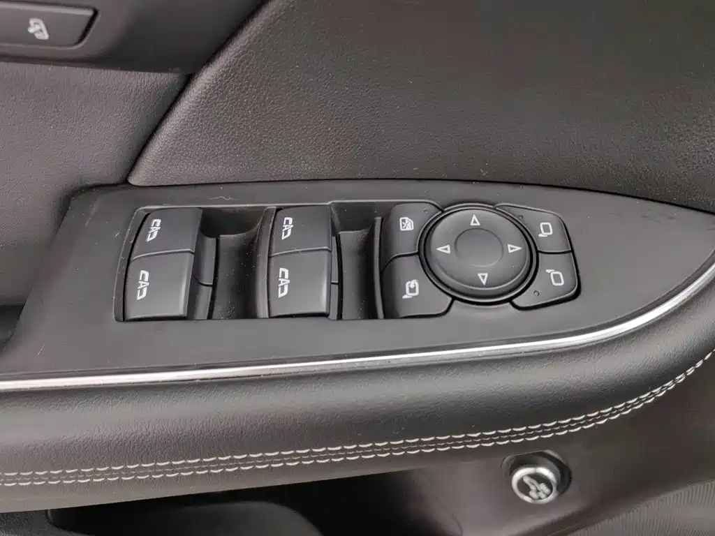 Buick Envision S — миниатюра 9
