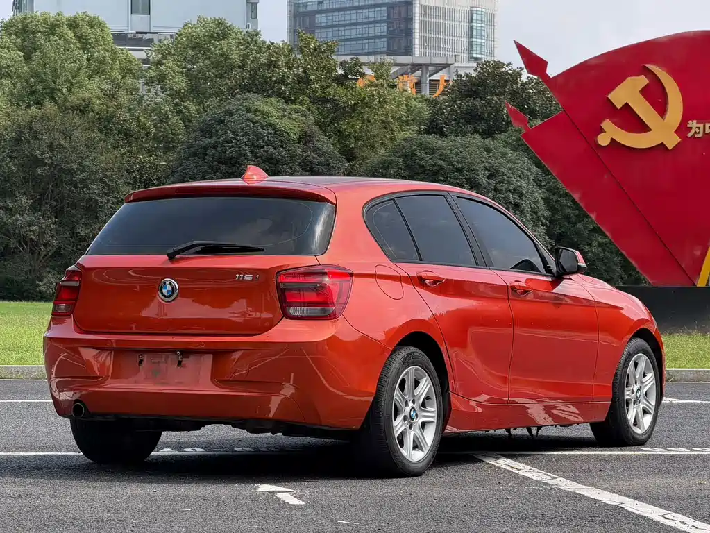 BMW 1 Series (Import) — миниатюра 7