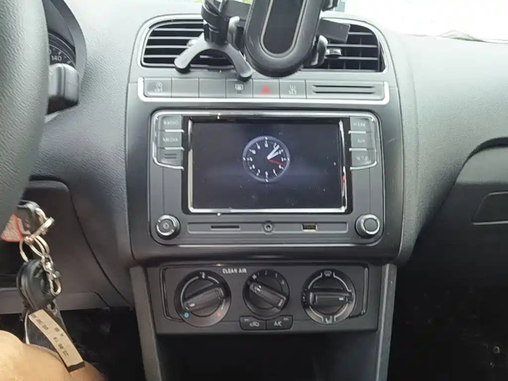 Volkswagen Polo — миниатюра 13