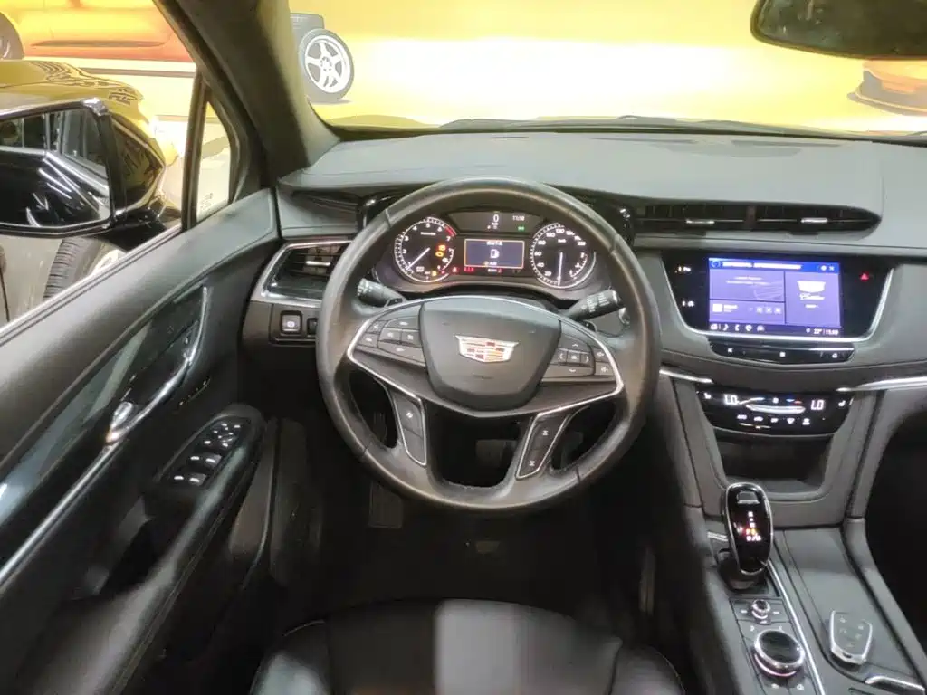 Cadillac XT5 — миниатюра 11
