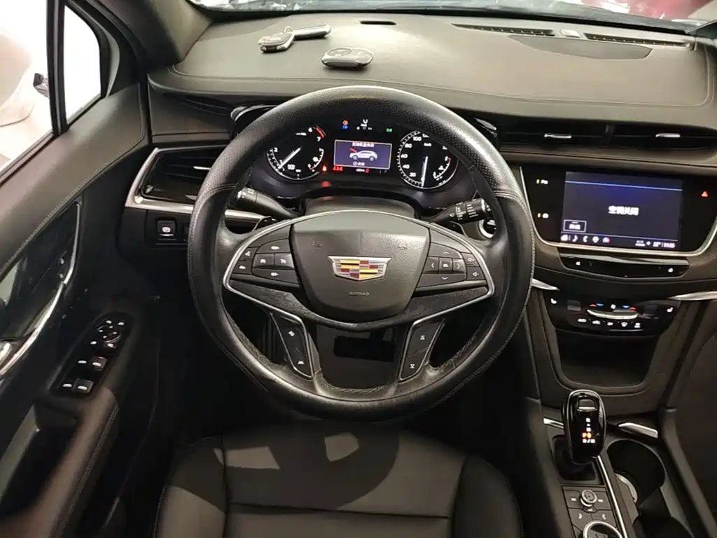 Cadillac XT5 — миниатюра 11