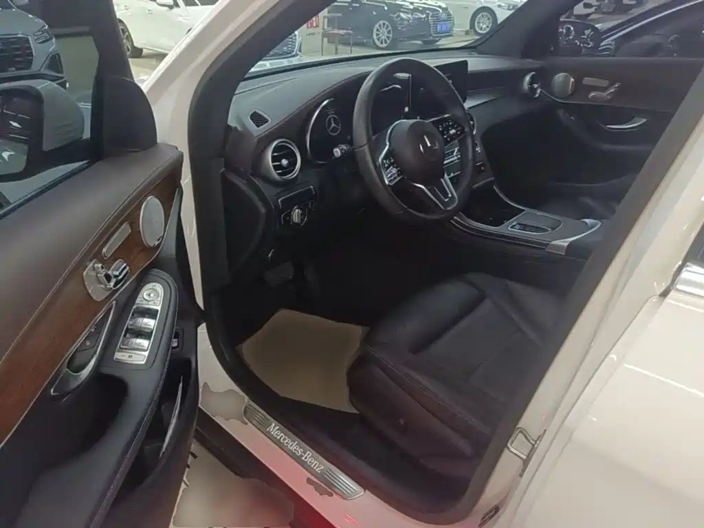 Mercedes-Benz GLC — миниатюра 16