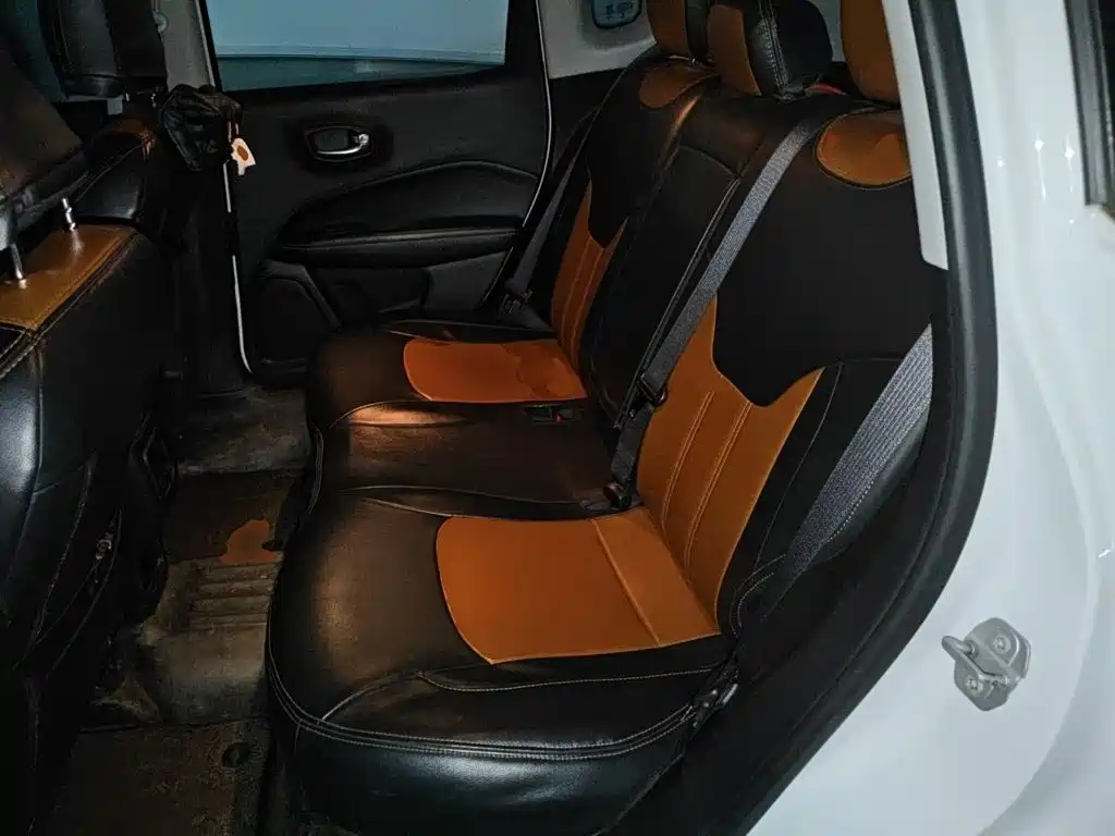 Jeep Compass — миниатюра 13