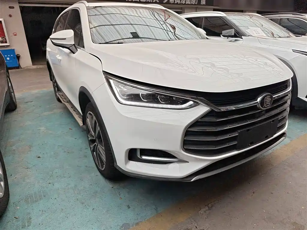 BYD TANG