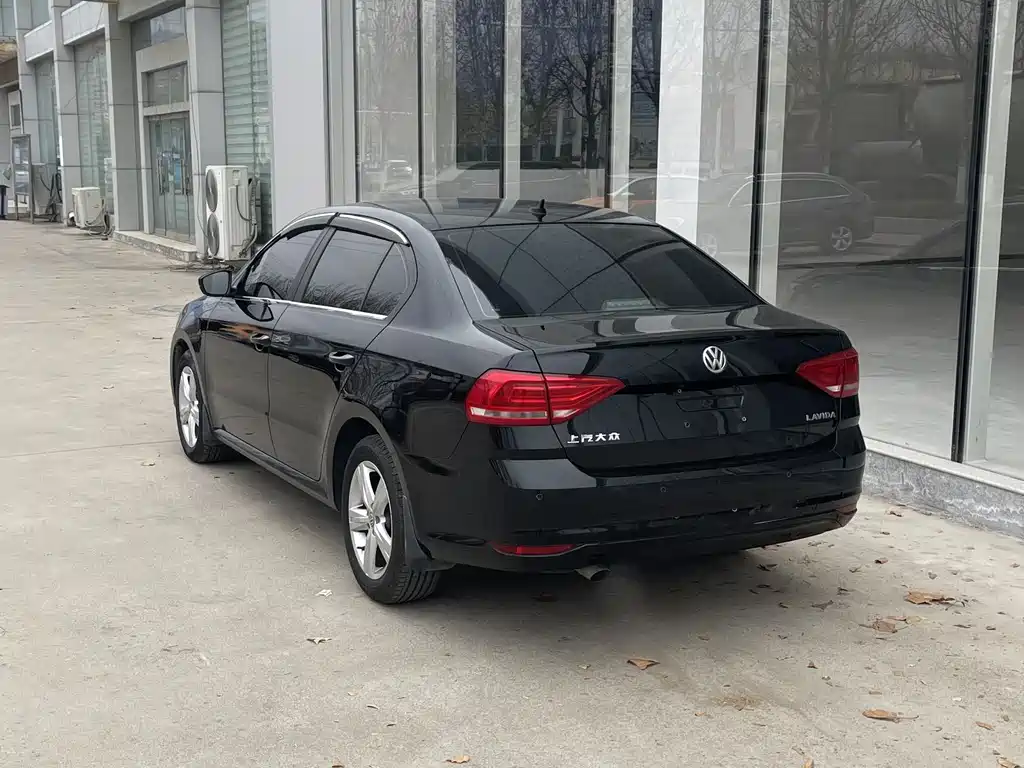 Volkswagen Lavida 1.6L Manual Elegant Edition, фото 4