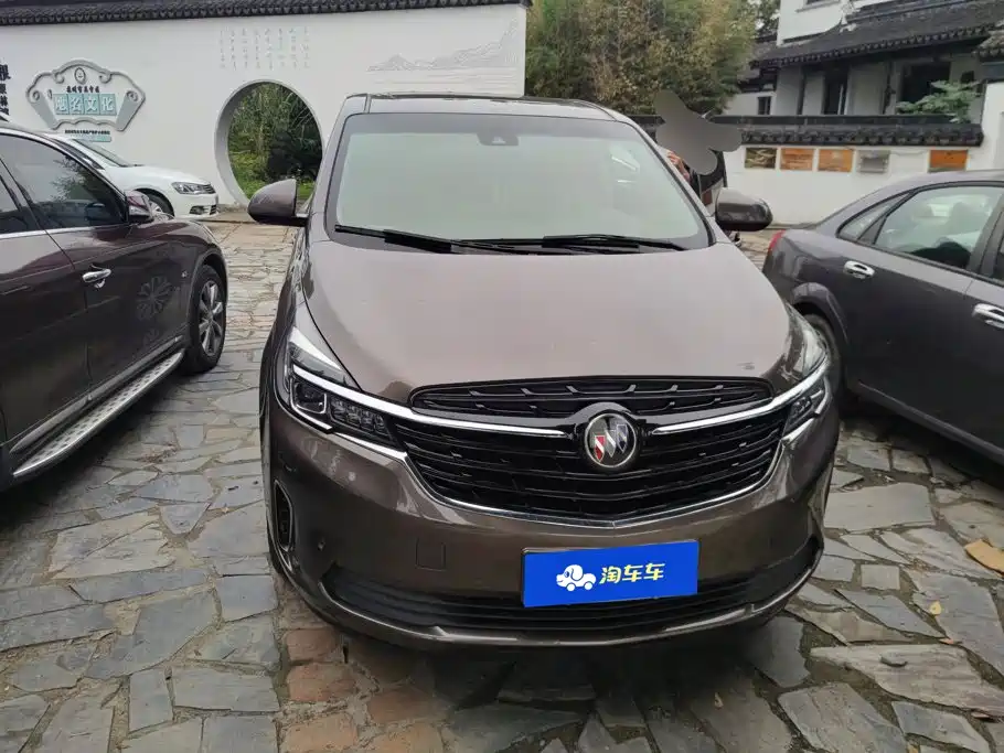 Buick GL8 — миниатюра 2