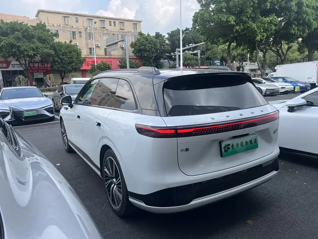 XPeng G9 — миниатюра 5