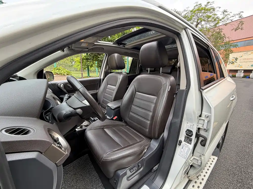 Renault Koleos (Import) — миниатюра 9
