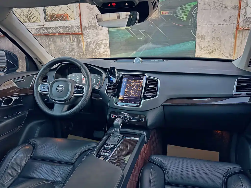 Volvo XC90 — миниатюра 14
