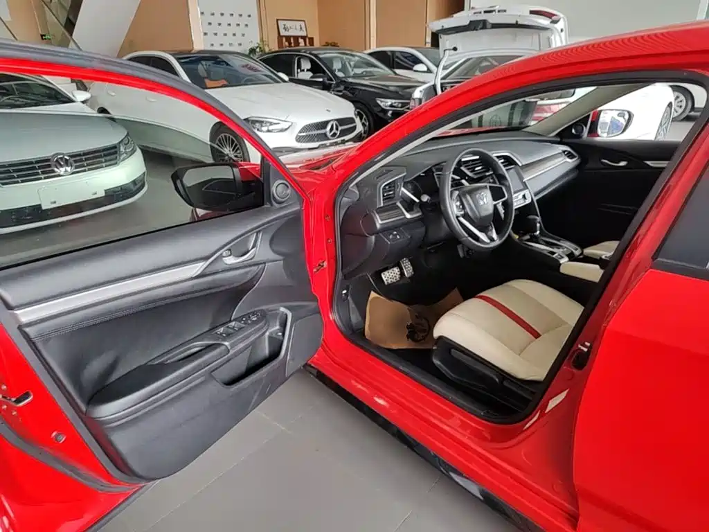Honda Civic — миниатюра 16