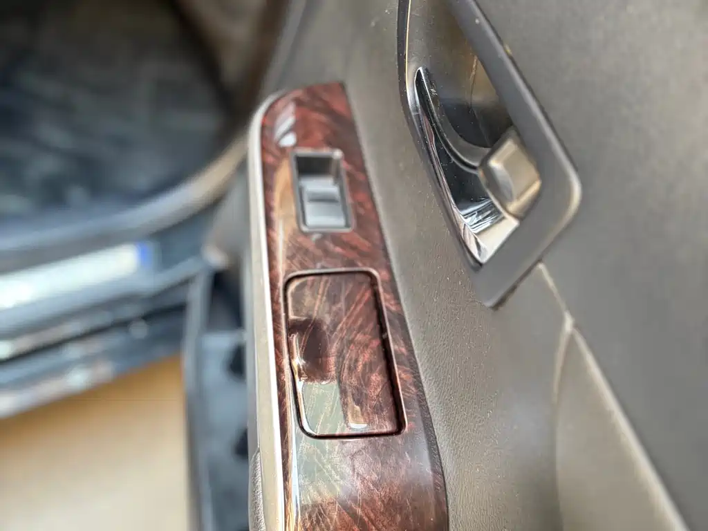 Toyota Camry 2016 2.0G Lead