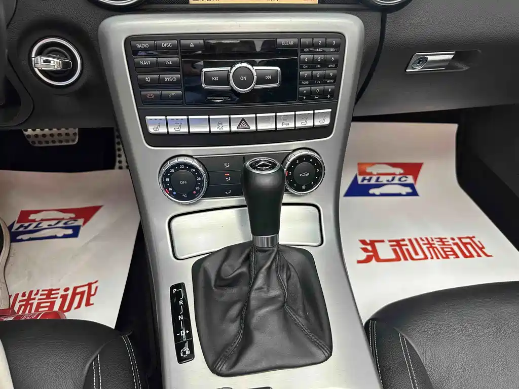 Mercedes-Benz SLK-Class — миниатюра 6