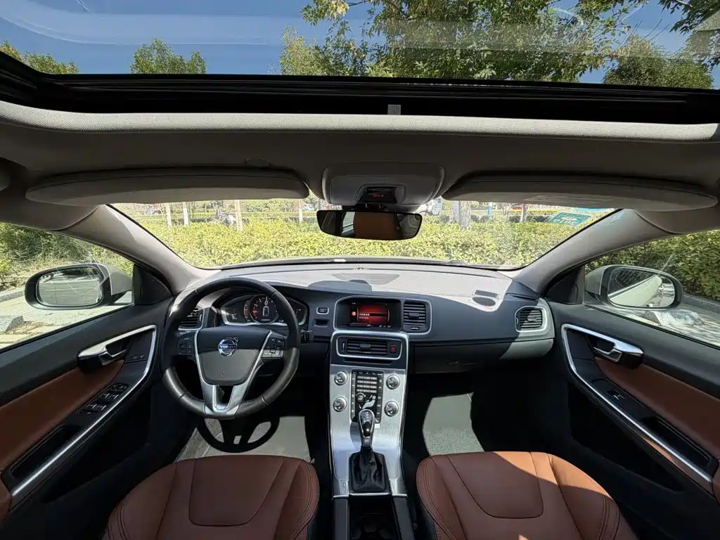 Volvo S60 — миниатюра 13
