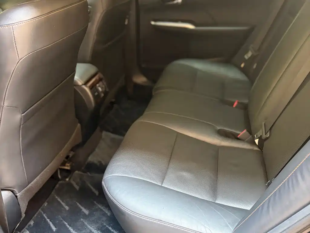 Toyota Camry 2016 2.0G Lead