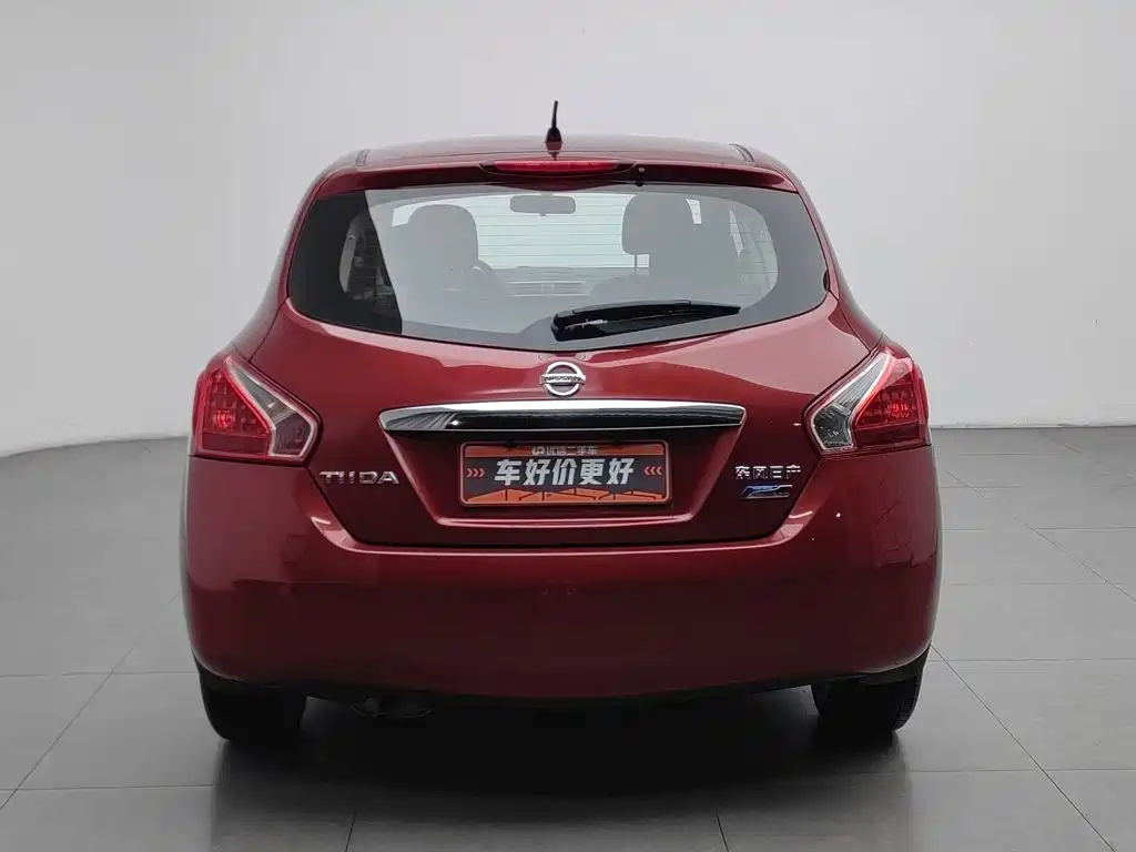Nissan Tiida — миниатюра 4