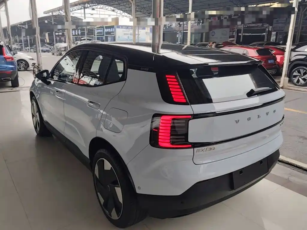 Volvo EX30 — миниатюра 5