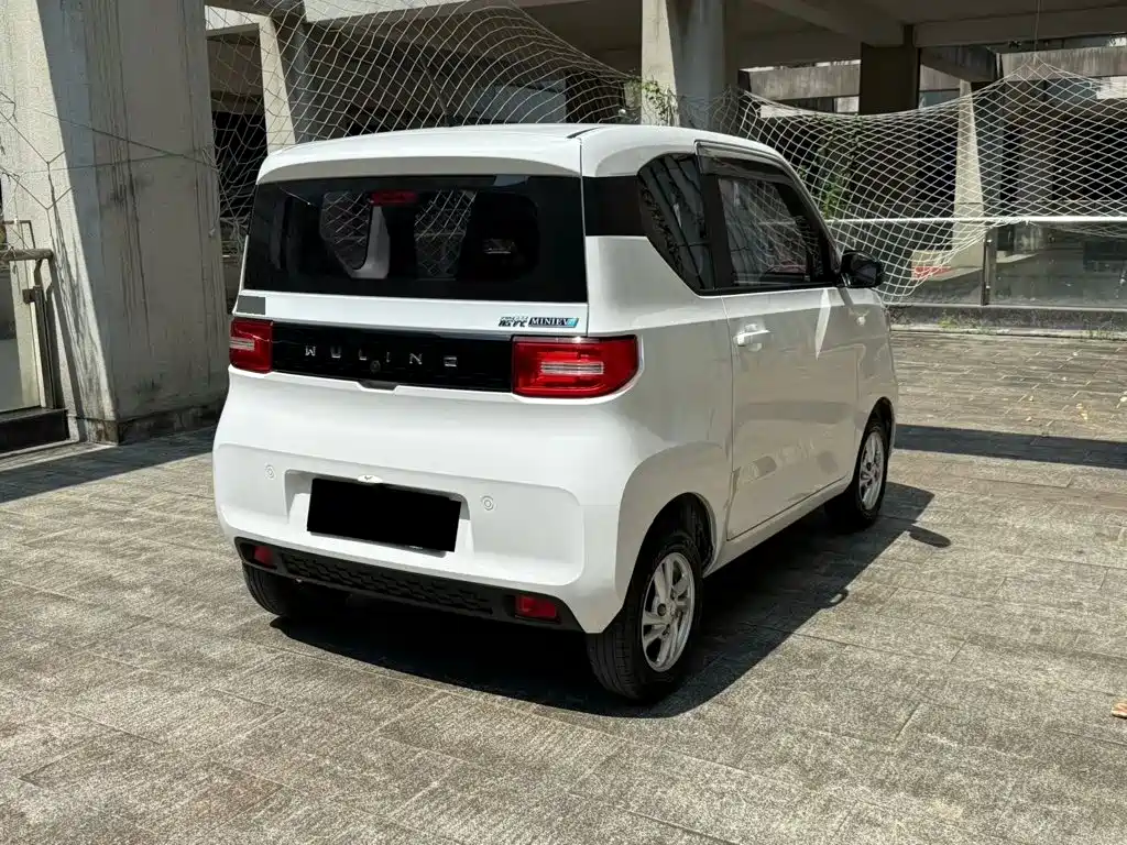 Wuling MINIEV — миниатюра 5
