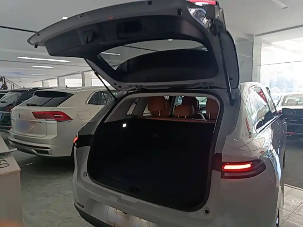 Leapmotor Leapmotor C10 — миниатюра 19
