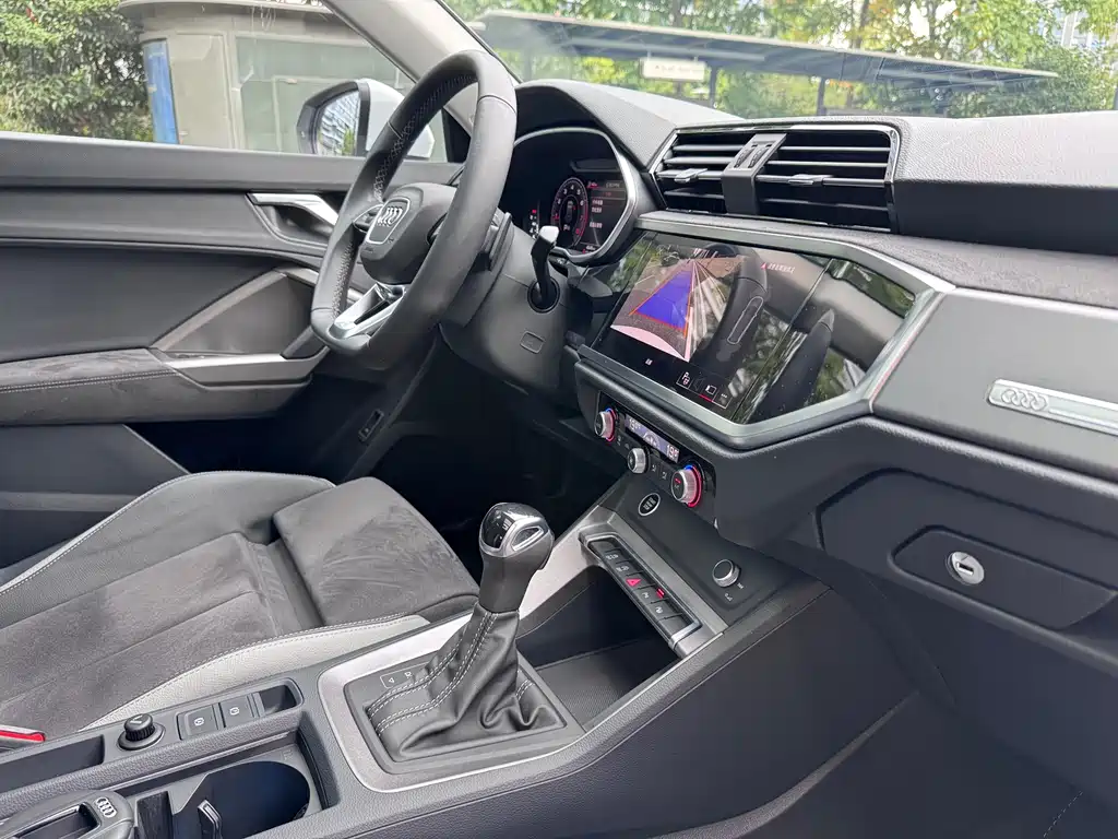 Audi Q3 — миниатюра 14