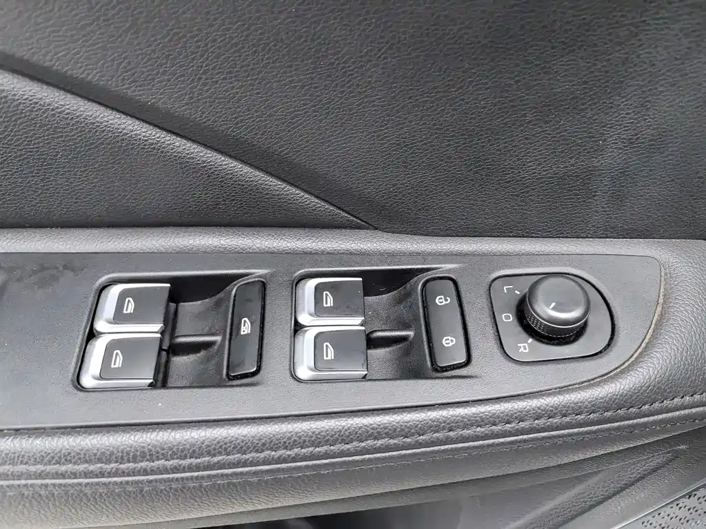 Geely Vision — миниатюра 9
