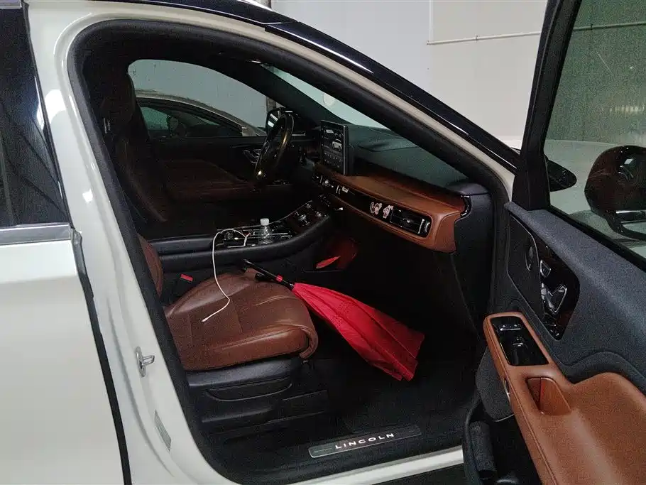 Lincoln Aviator 2021 3.0T V6
