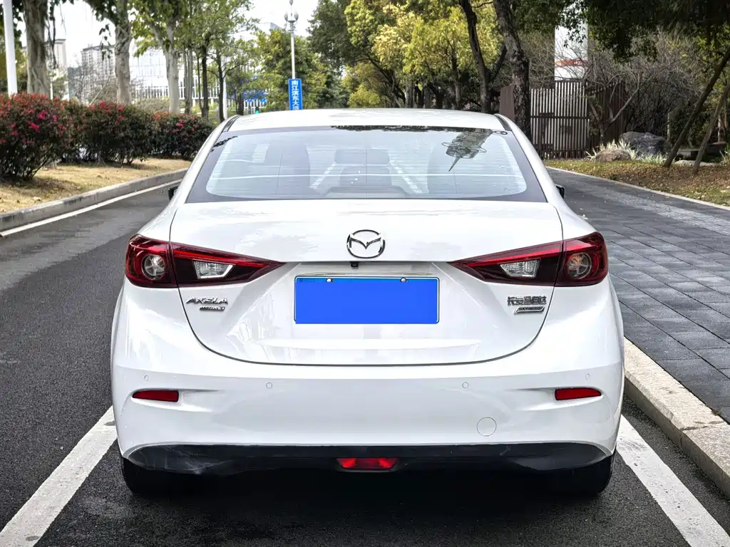 MAZDA 3 ANGKESAILA