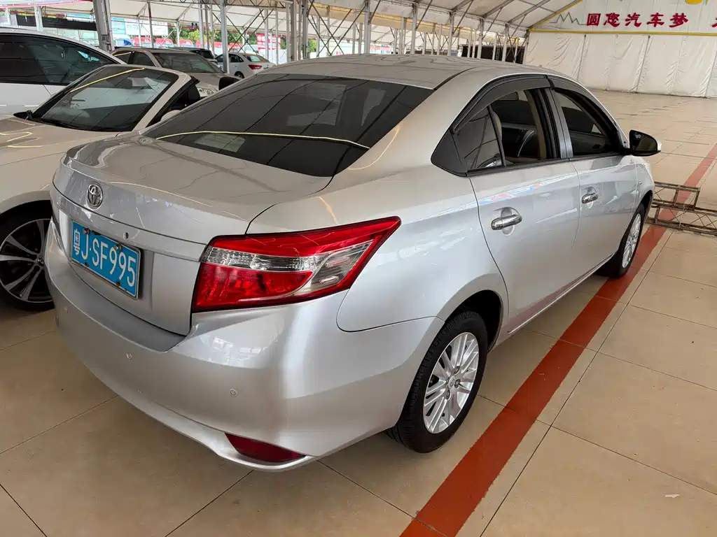 Toyota Vios — миниатюра 7