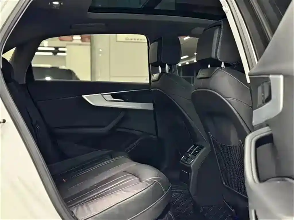 Audi A4L 2018 30 40 TFSI Fashion